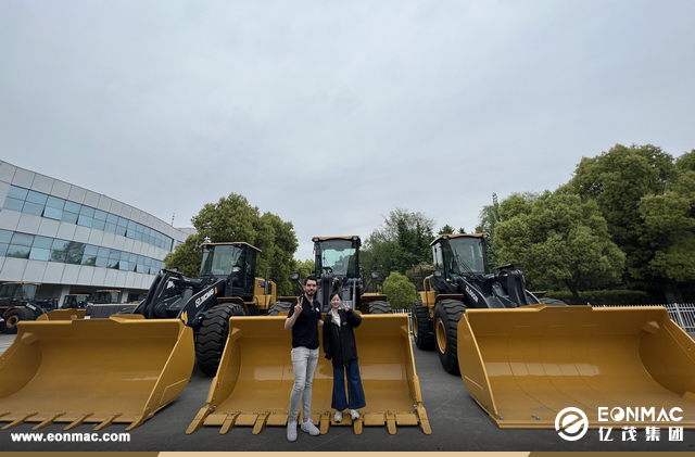 墨西哥客戶參觀億茂集團和徐工、合力叉車以及杭叉工廠